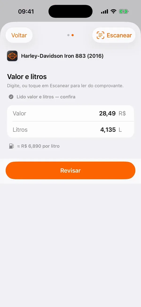 Fuel-up step two: value R$ 28.49 and 4.135 litres read from a receipt, with the price per litre worked out