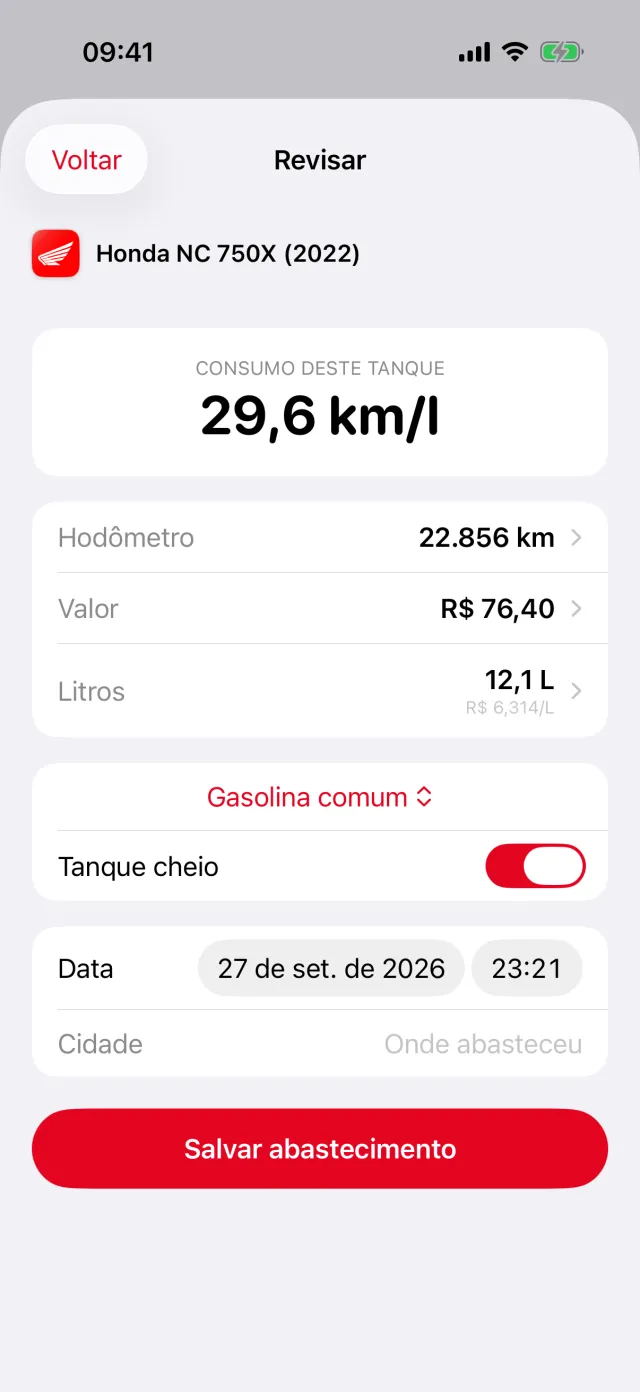 Tela de revisão do abastecimento mostrando 29,6 km/l neste tanque